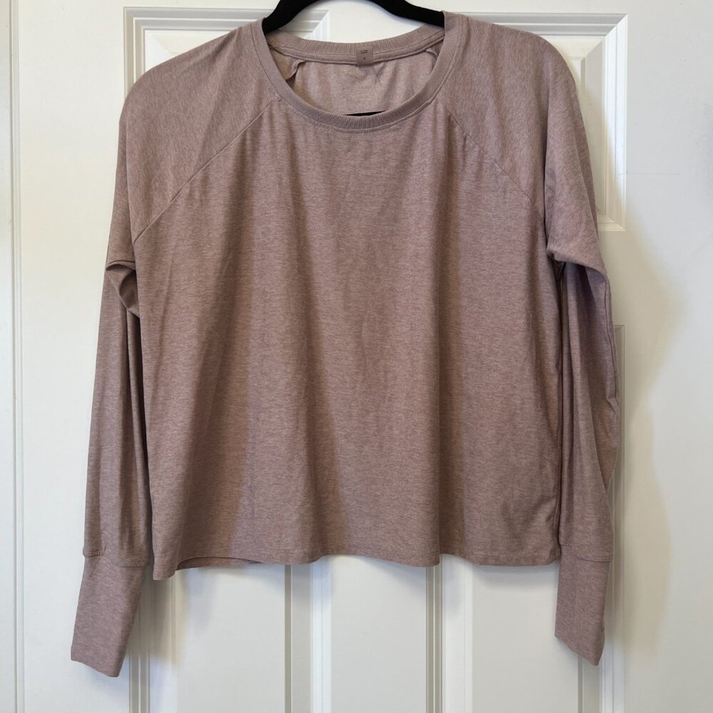 Beyond Yoga light pink long sleeved top